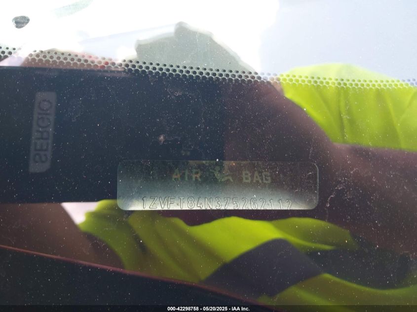 2007 Ford Mustang V6 Deluxe/V6 Premium VIN: 1ZVFT84N375262112 Lot: 42298758