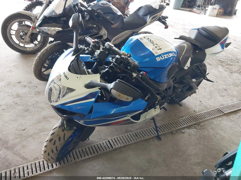2024 SUZUKI GSX-R600 - JS1GN7FA3R7100939