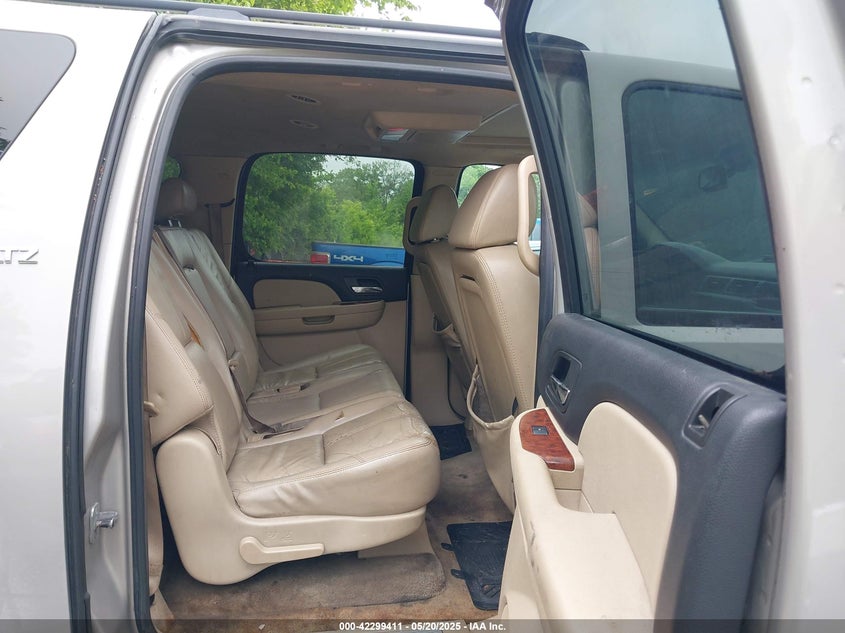 2007 CHEVROLET SUBURBAN 1500 VIN: 3GNFK16337G321118