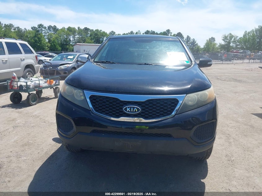 2011 KIA SORENTO VIN: 5XYKT3A11BG120590