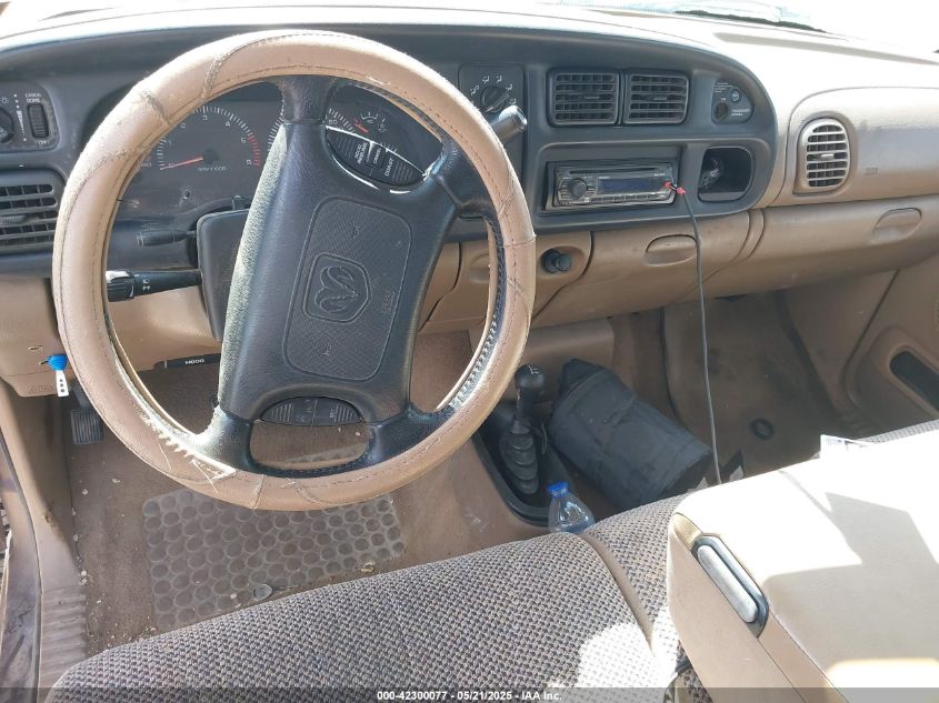 2000 Dodge Ram 1500 St VIN: 1B7HF13Z7YJ123270 Lot: 42300077