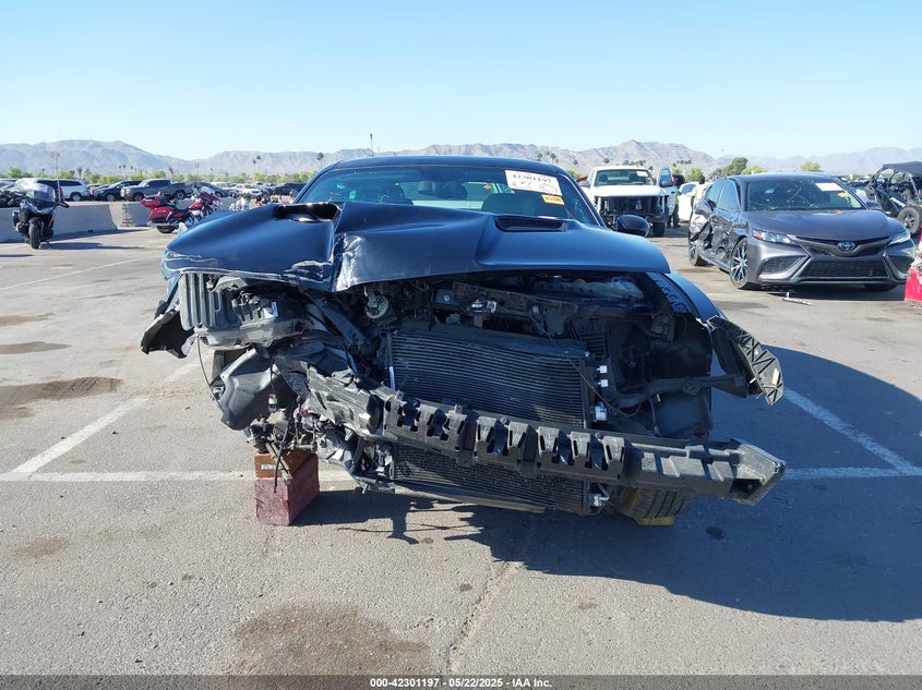 2022 Dodge Challenger Sxt VIN: 2C3CDZAG5NH261164 Lot: 42301197