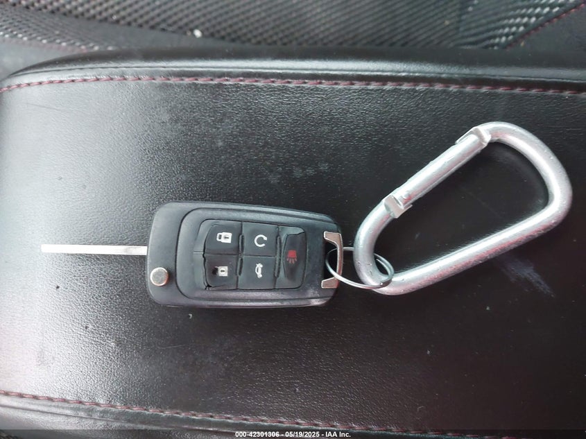 2013 CHEVROLET EQUINOX VIN: 1GNFLEEK9DZ105380