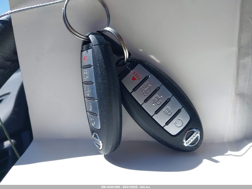 2017 NISSAN ROGUE SV - JN8AT2MT1HW138574