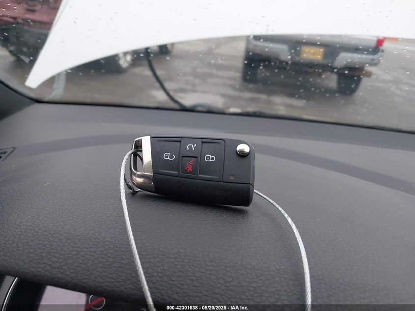 2017 VOLKSWAGEN GOLF GTI AUTOBAHN 4-DOOR/S 4-DOOR/SE 4-DOOR/SPORT 4-DOOR - 3VW547AUXHM026857