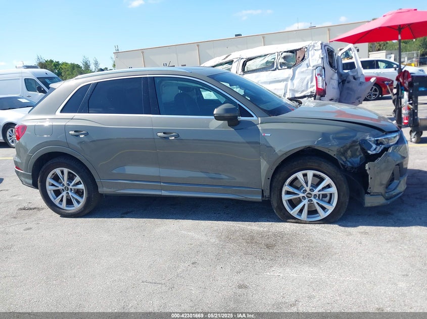 2024 AUDI Q3 VIN: WA1DECF31R1053362