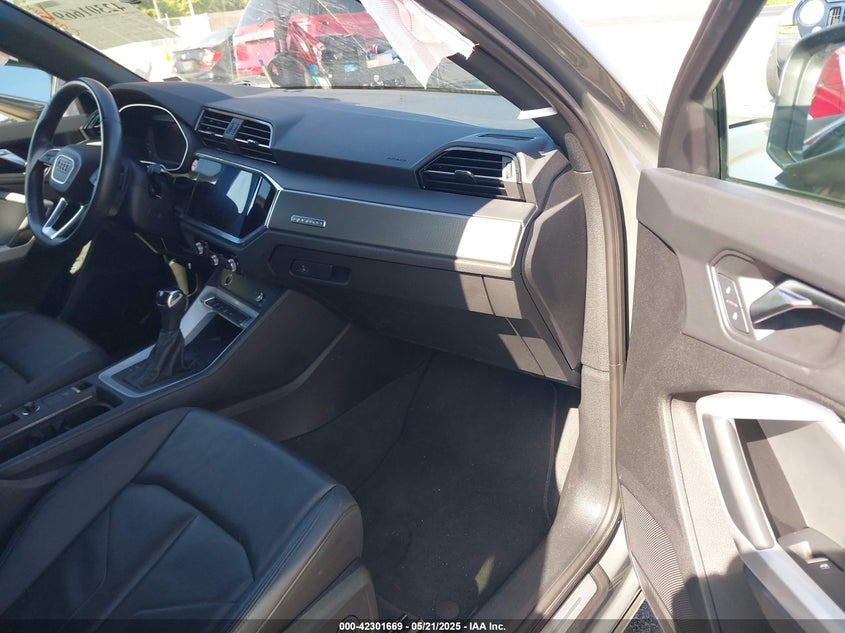 2024 AUDI Q3 VIN: WA1DECF31R1053362