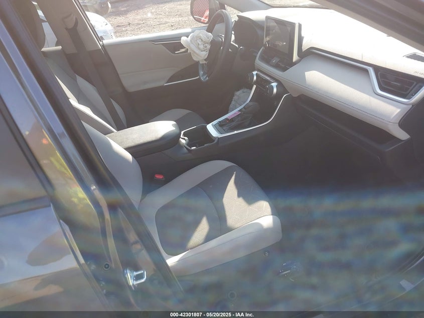 2025 TOYOTA RAV4 XLE - 2T3W1RFV7SC310614