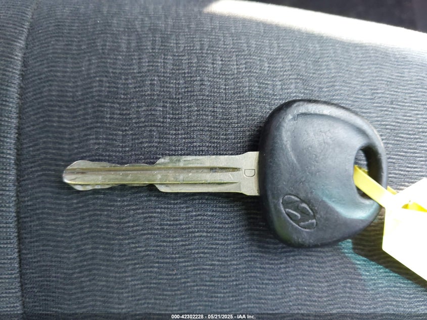 2008 HYUNDAI ELANTRA VIN: KMHDU46D58U484061