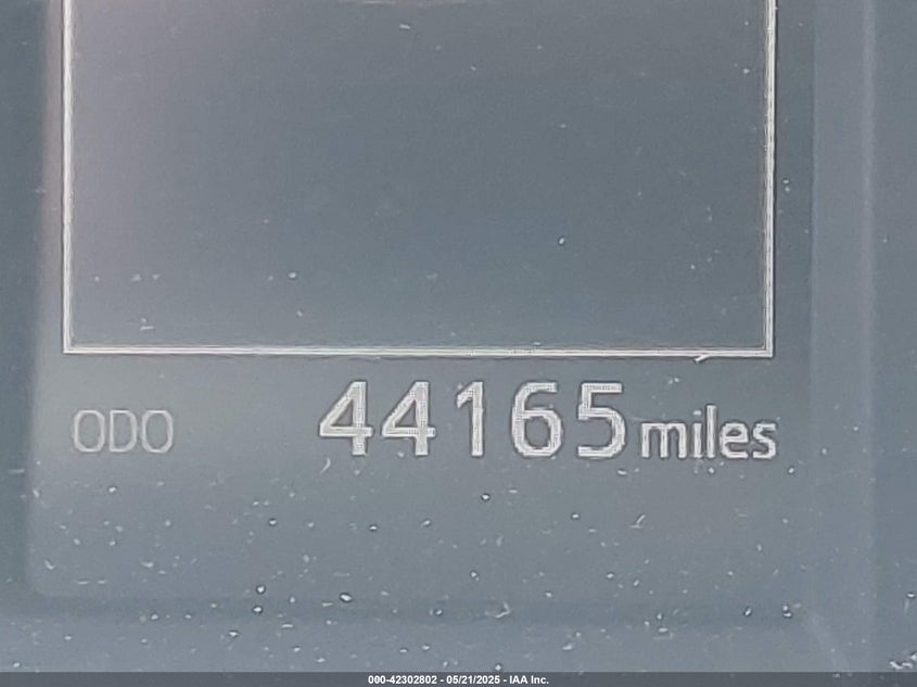 2018 TOYOTA RAV4 VIN: 2T3BFREV2JW781018