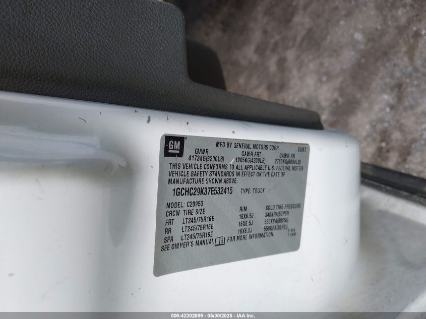 2007 Chevrolet Silverado 2500Hd Work Truck VIN: 1GCHC29K37E532415 Lot: 42302899