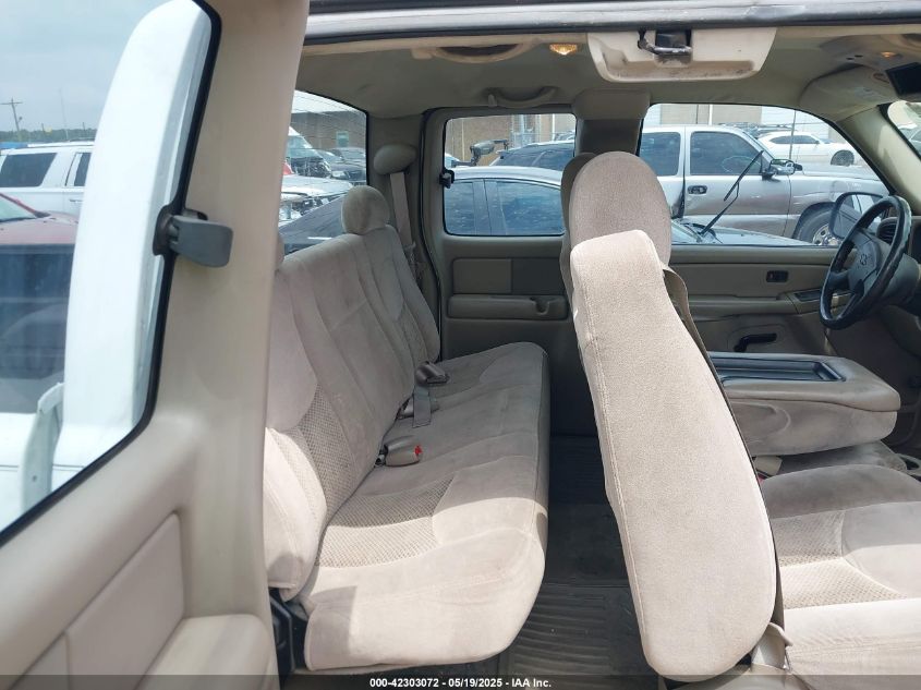 2004 Chevrolet Silverado 1500 Ls VIN: 2GCEC19T841116783 Lot: 42303072