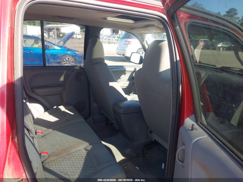 2007 JEEP LIBERTY VIN: 1J4GL48KX7W522767