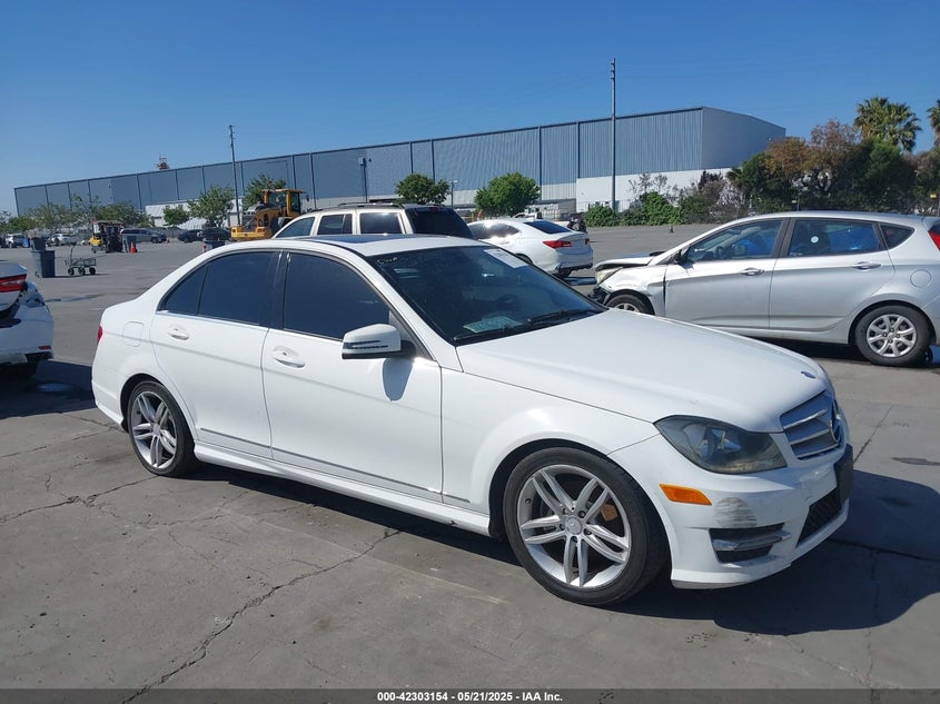 2013 MERCEDES-BENZ C 250 VIN: WDDGF4HB7DF975422