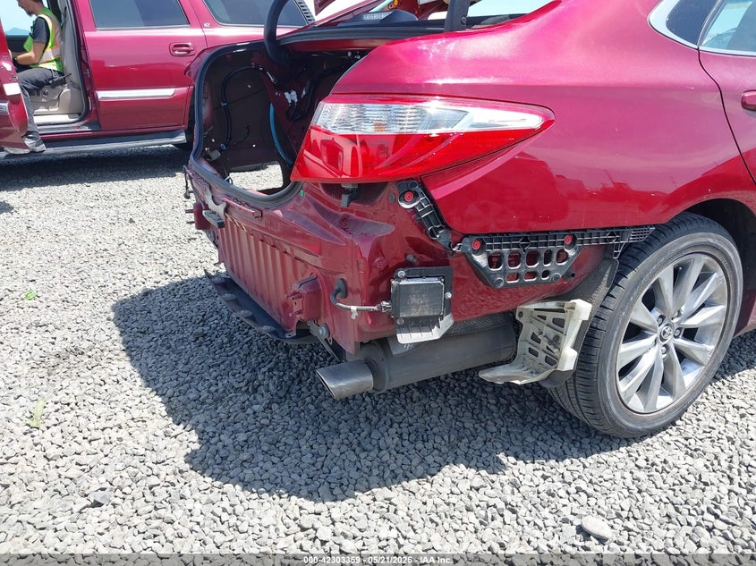 2015 TOYOTA CAMRY HYBRID XLE - 4T1BD1FK3FU156431