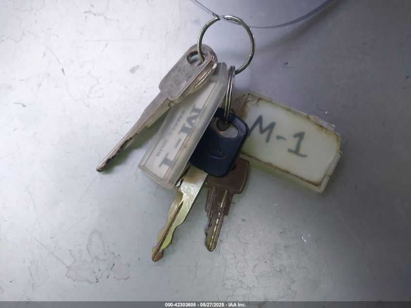 2005 Ford E-350 Cutaway Standard VIN: 1FDWE35S85HA77338 Lot: 42303608