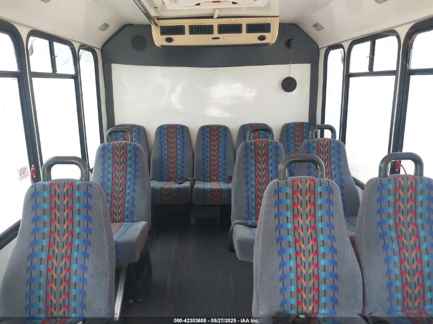 2005 Ford E-350 Cutaway Standard VIN: 1FDWE35S85HA77338 Lot: 42303608