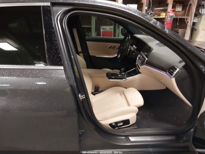 2022 BMW 330I 2.0L I-4 DI, DOHC, V(VIN: 3MW5R7J02N8C33181