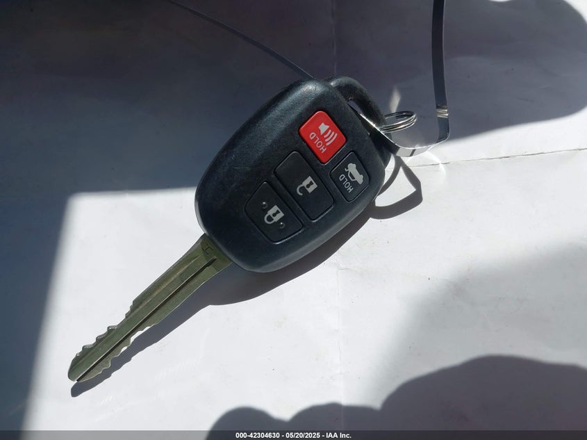 2017 TOYOTA COROLLA L/LE/SE/SE SPECIAL EDITION/XLE/XSE - 5YFBURHE9HP696053