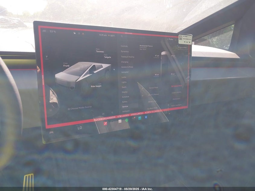 2025 TESLA CYBERTRUCK auction photo 7