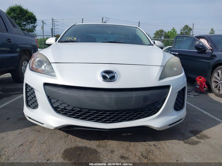 2013 MAZDA MAZDA3 VIN: JM1BL1U77D1789745