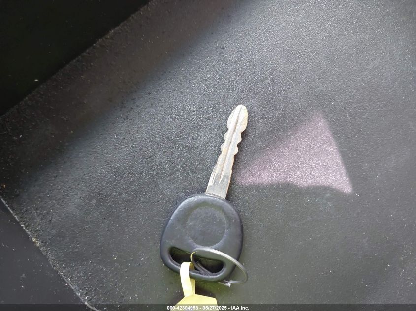 2004 GMC Sierra 1500 VIN: 1GTEC14X14Z303851 Lot: 43303849