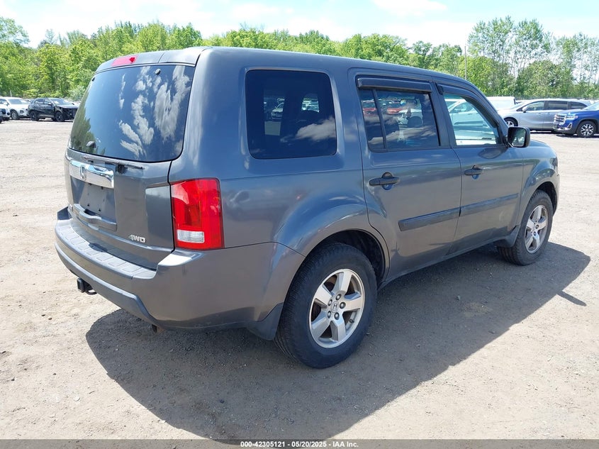 2011 HONDA PILOT VIN: 5FNYF4H20BB028772