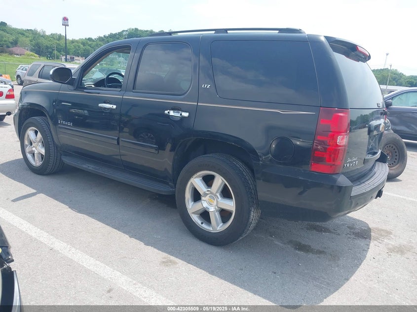 2007 CHEVROLET TAHOE VIN: 1GNFK13077R352902