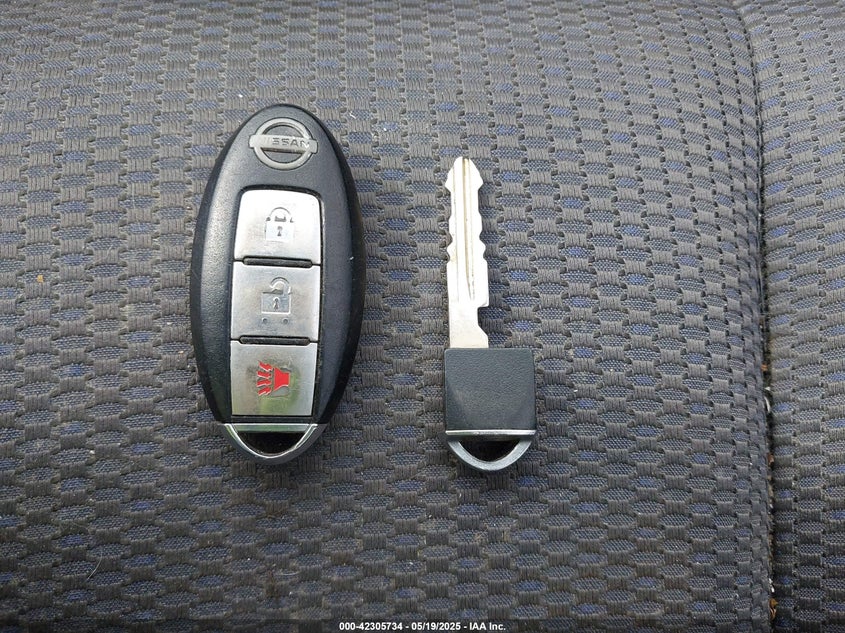 2008 NISSAN VERSA VIN: 3N1BC11E88L354415