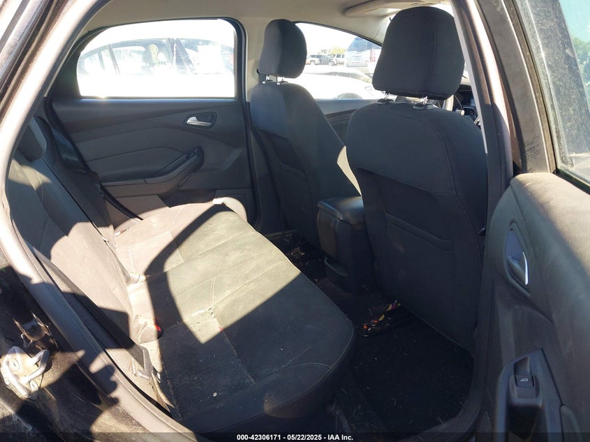 2015 FORD FOCUS VIN: 1FADP3F21FL385654