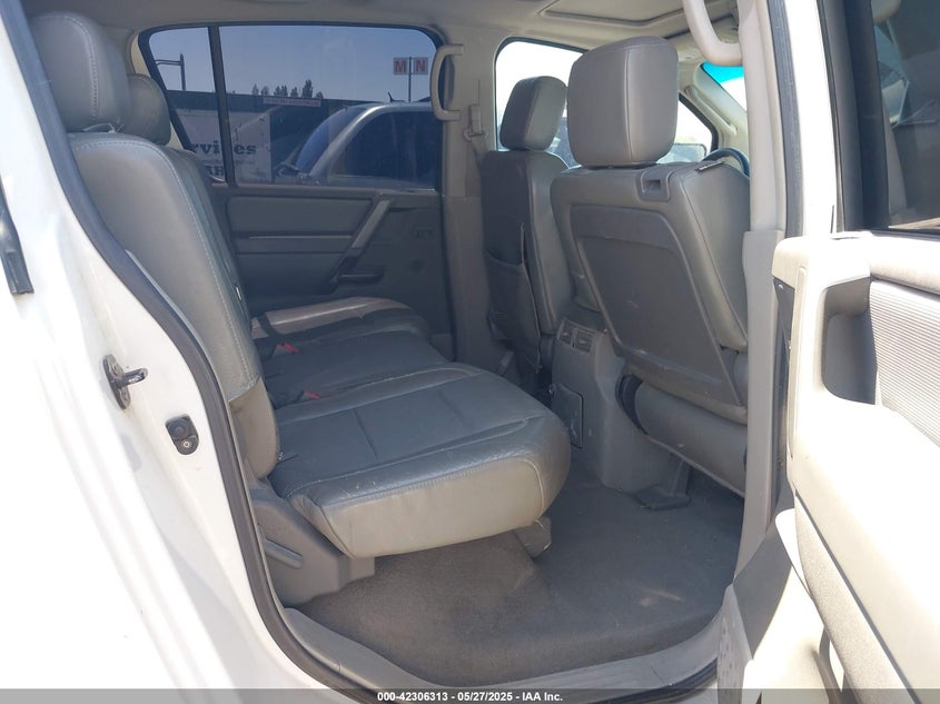 2004 Nissan Pathfinder Armada Le VIN: 5N1AA08B04N721673 Lot: 42306313