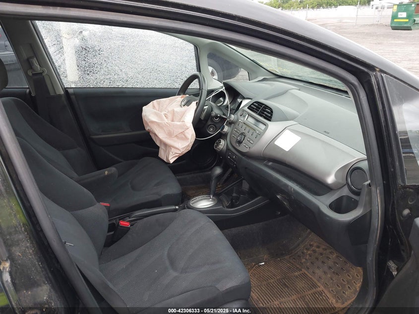 2009 HONDA FIT VIN: JHMGE88469S055316