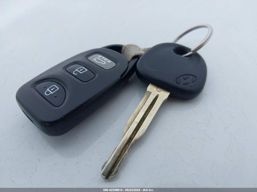 2016 Hyundai Elantra Se VIN: 5NPDH4AE2GH780060 Lot: 42306614