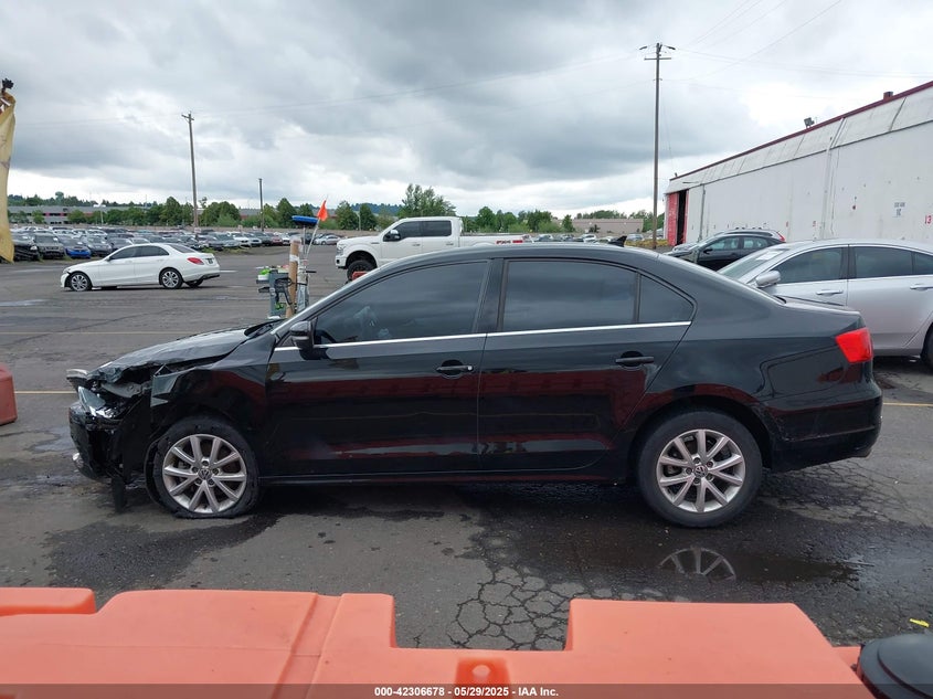 2013 VOLKSWAGEN JETTA 2.5L SE - 3VWDP7AJ1DM250490