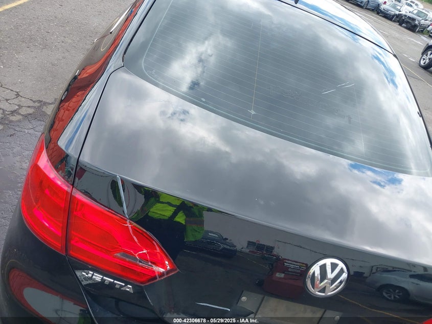 2013 VOLKSWAGEN JETTA 2.5L SE - 3VWDP7AJ1DM250490