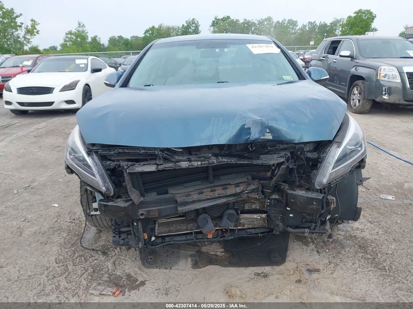 2016 HYUNDAI SONATA VIN: KMHE34L12GA016984