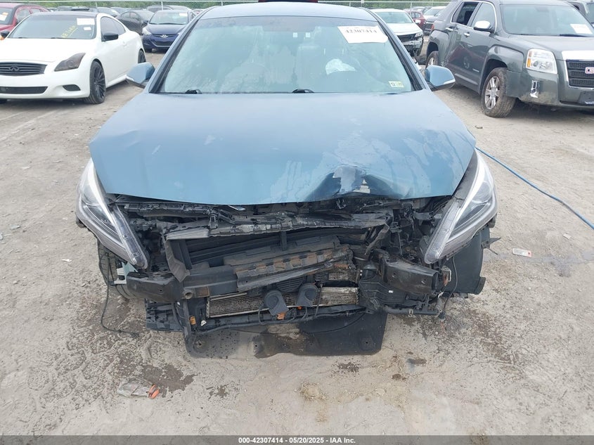 2016 HYUNDAI SONATA VIN: KMHE34L12GA016984