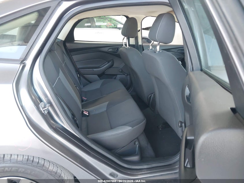 2013 FORD FOCUS VIN: 1FADP3E26DL187358