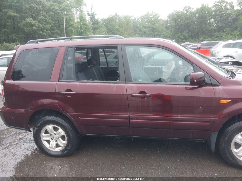 2008 HONDA PILOT VIN: 5FNYF18258B055330