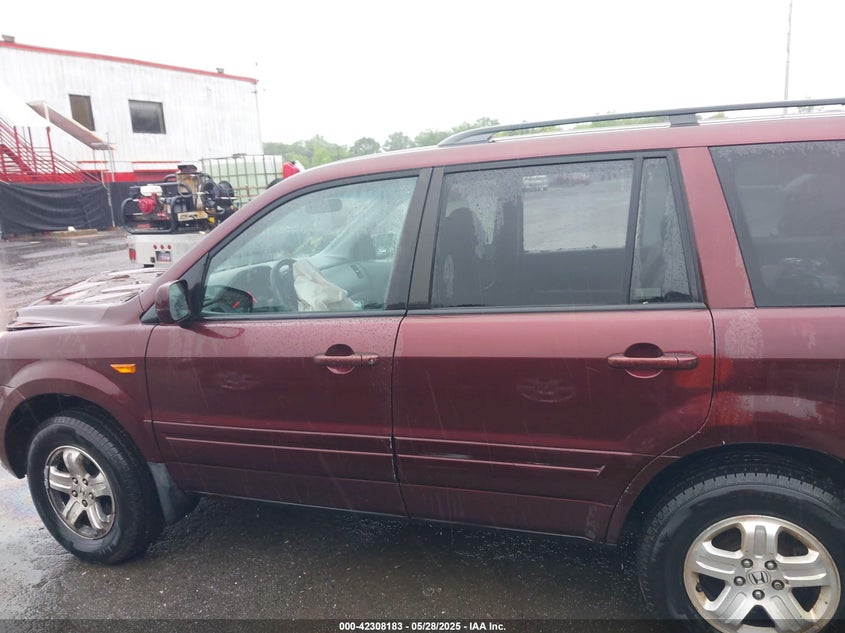 2008 HONDA PILOT VIN: 5FNYF18258B055330