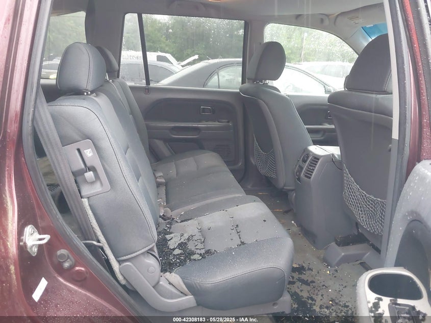2008 HONDA PILOT VIN: 5FNYF18258B055330