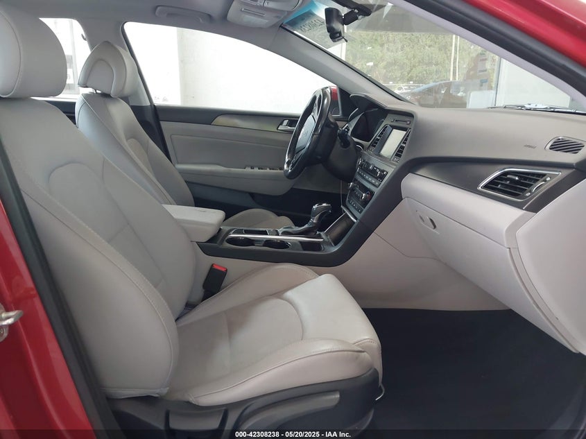 2017 HYUNDAI SONATA SPORT - 5NPE34AFXHH554832