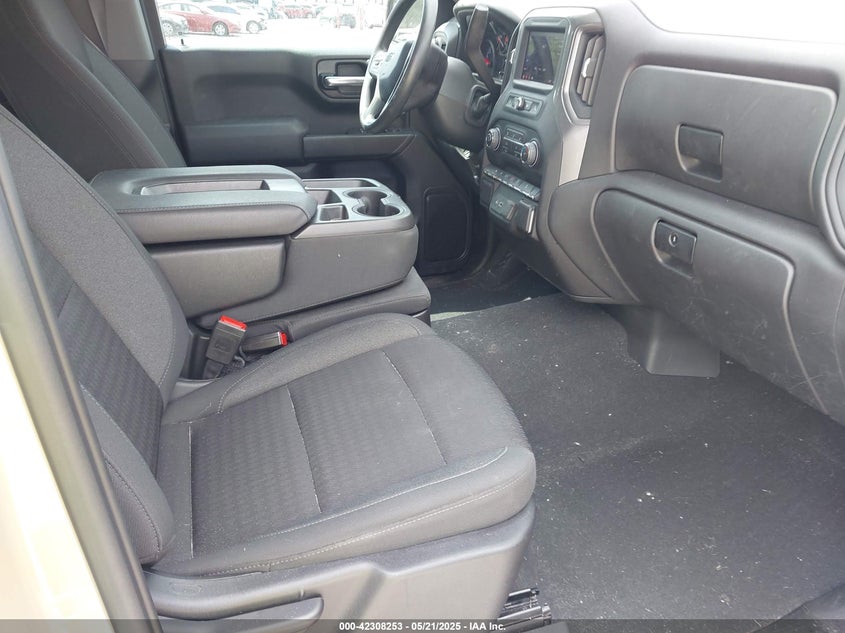 2022 CHEVROLET SILVERADO 1500 4WD  SHORT BED CUSTOM TRAIL BOSS - 3GCPDCED1NG639300