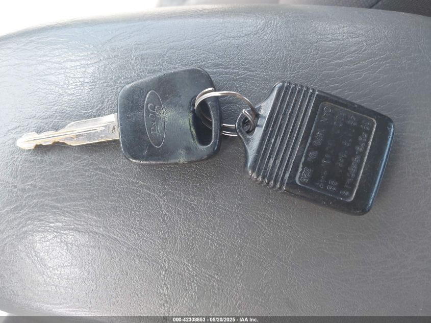 2005 Ford Focus Zx4 VIN: 1FAFP34N45W236271 Lot: 42308853