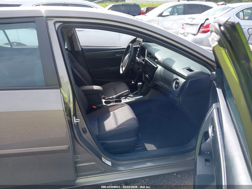 2018 TOYOTA COROLLA VIN: 2T1BURHE0JC118641