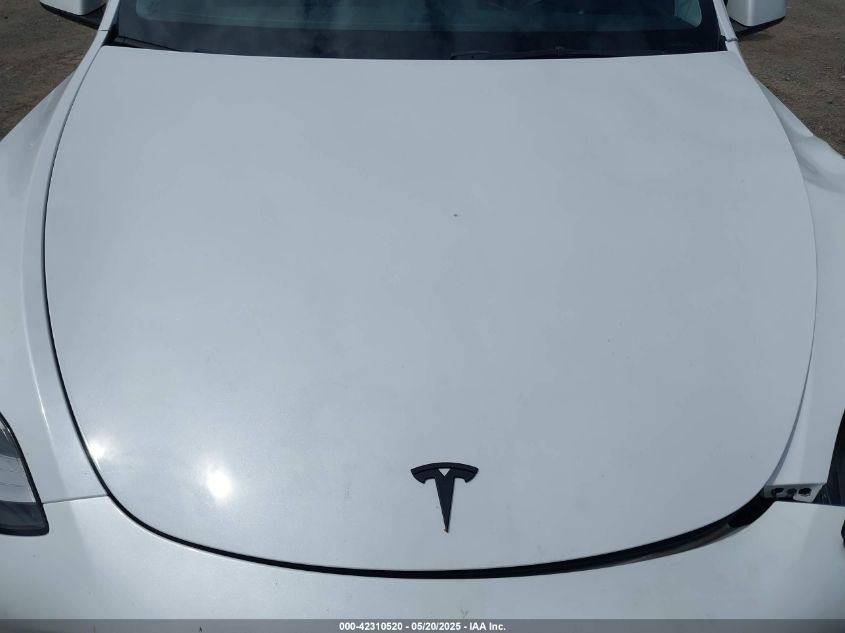 2022 Tesla Model Y Long Range Dual Motor All-Wheel Drive VIN: 7SAYGDEE9NF494901 Lot: 42310520