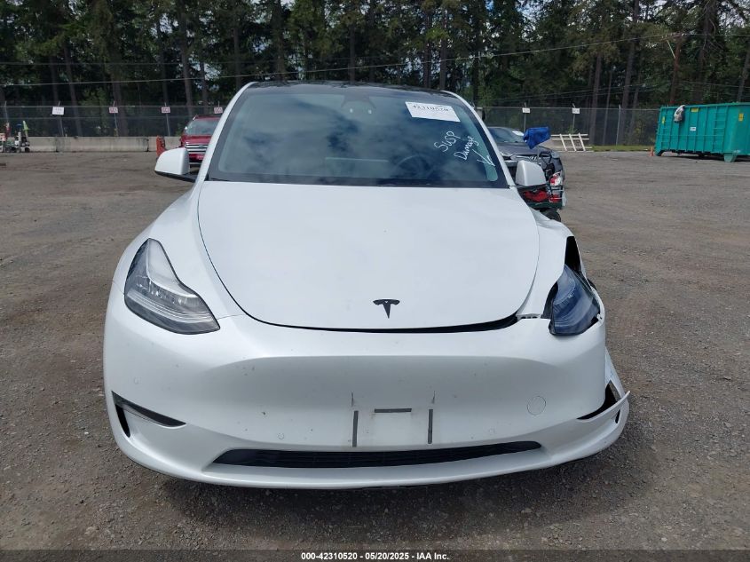 2022 Tesla Model Y Long Range Dual Motor All-Wheel Drive VIN: 7SAYGDEE9NF494901 Lot: 42310520
