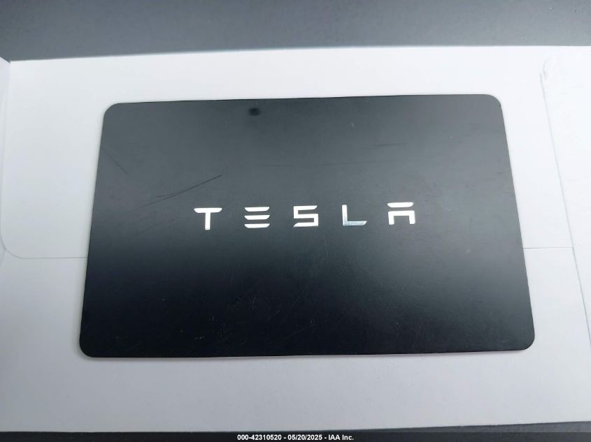 2022 Tesla Model Y Long Range Dual Motor All-Wheel Drive VIN: 7SAYGDEE9NF494901 Lot: 42310520