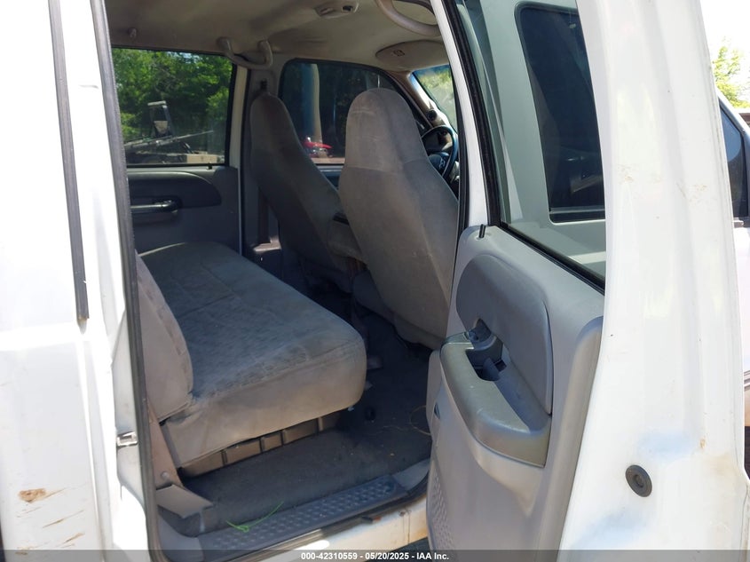 1999 Ford F-350 Lariat/Xl/Xlt VIN: 1FTSW31F1XEB34749 Lot: 42310559