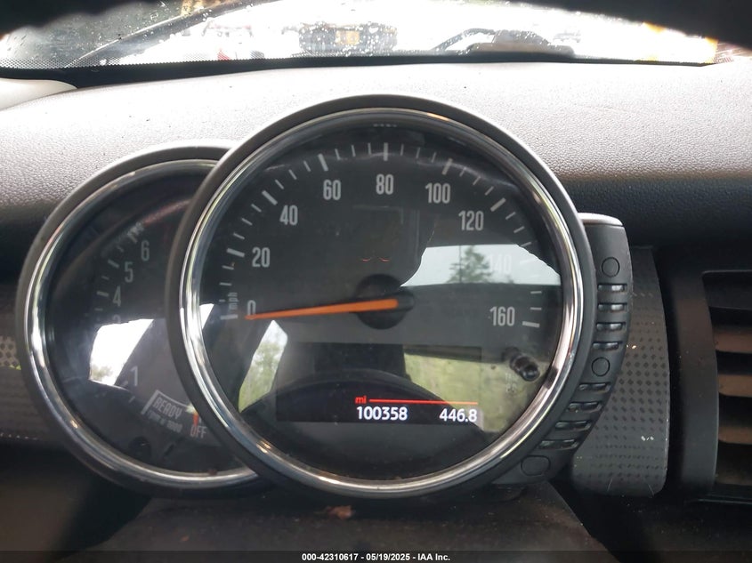 2016 MINI HARDTOP VIN: WMWXP5C52G3B15559